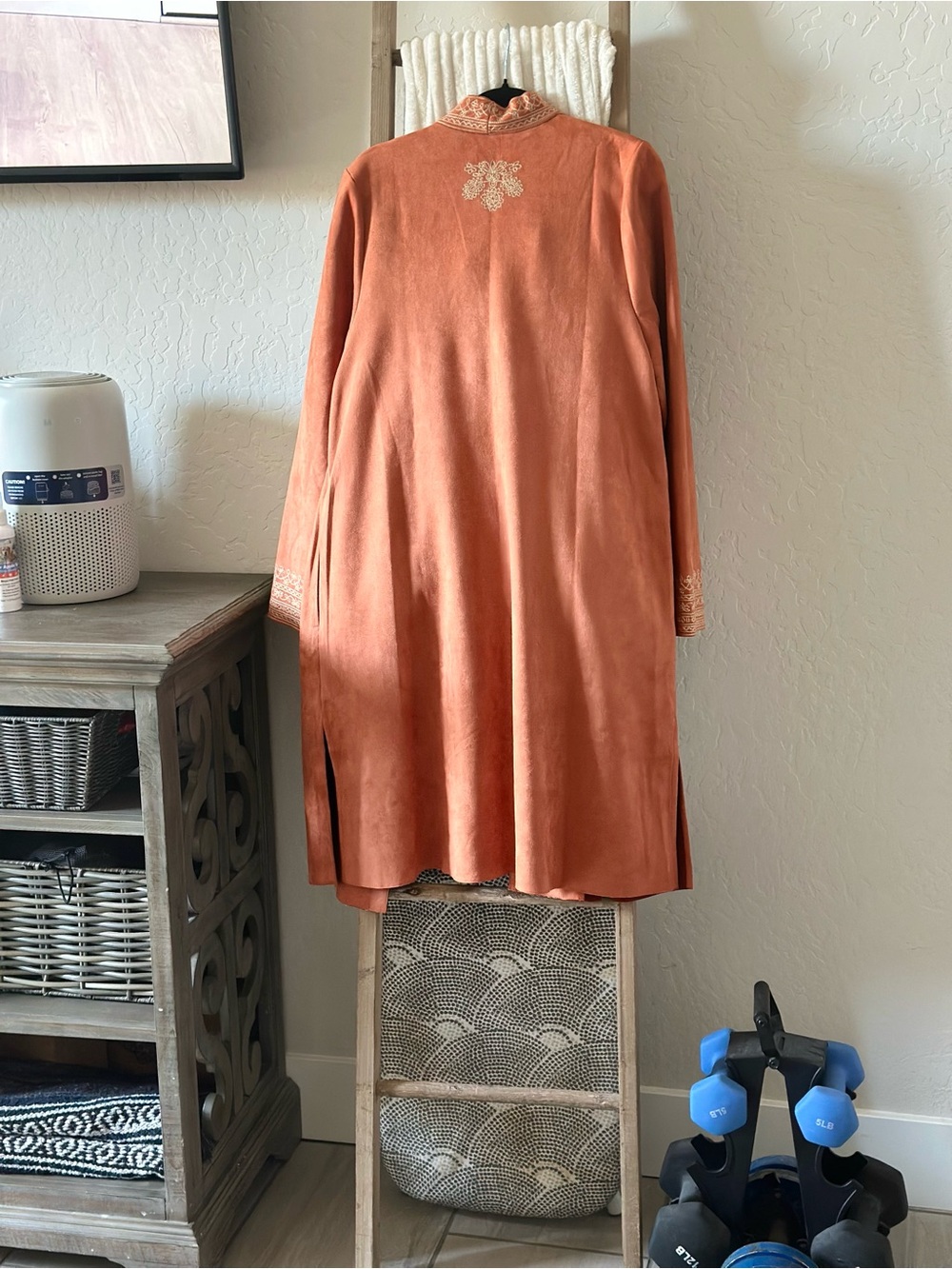 Soft Surroundings orange faux suede boho embroidered duster size L - Picture 9 of 10